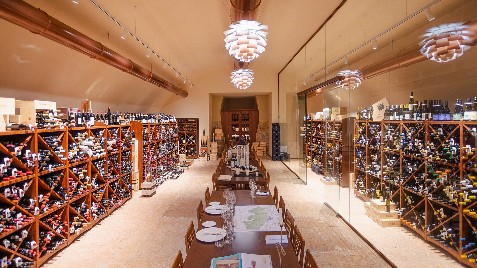 Cantina con vini pregiati